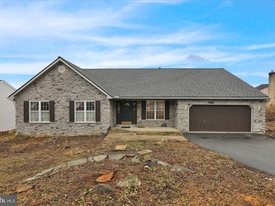 3305 Regency Dr, Sinking Spring, PA, 19608