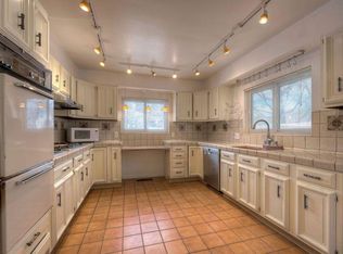 1580 Hillside Dr, Reno, NV 89503