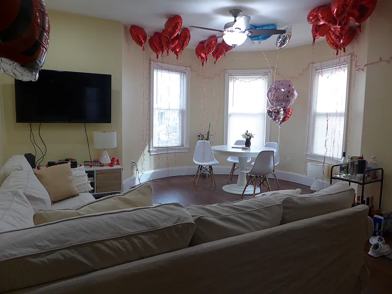 93 Hillside St #4 — Photo 5
