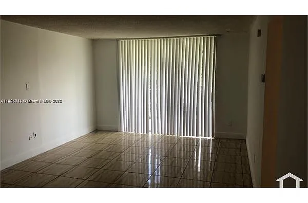 Building Photo - 494 NW 165th St #C302