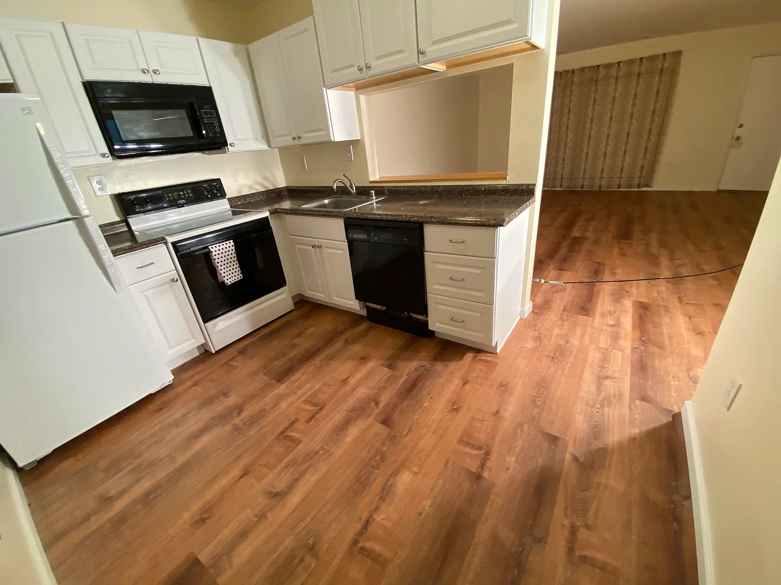 1719 Bancroft Ln — Photo 1