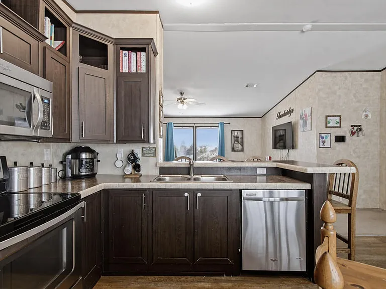 314 Dobbs Ave — Photo 9