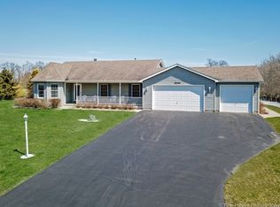 9310 Elizabeth Ln, Spring Grove, IL 60081