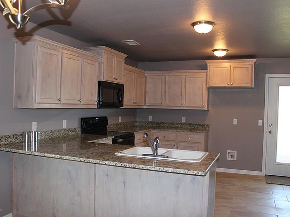 5th image of 5001 Eberly St