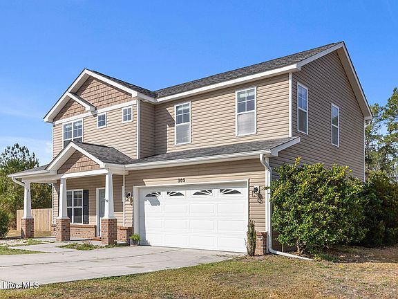 2nd image of 305 Inverness Drive