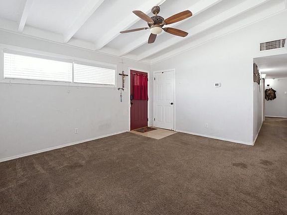 4th image of 2901 Mariana Ave
