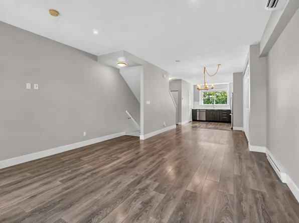 5048 Savile Row #D270, Burnaby, BC V5E 0C1