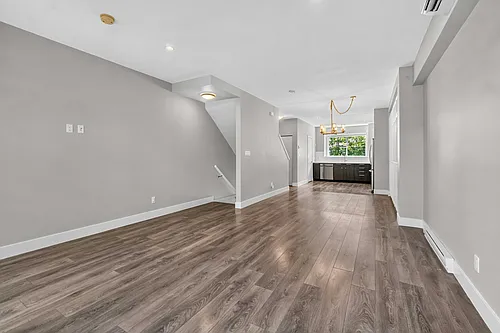 5048 Savile Row #D270 Photo 1