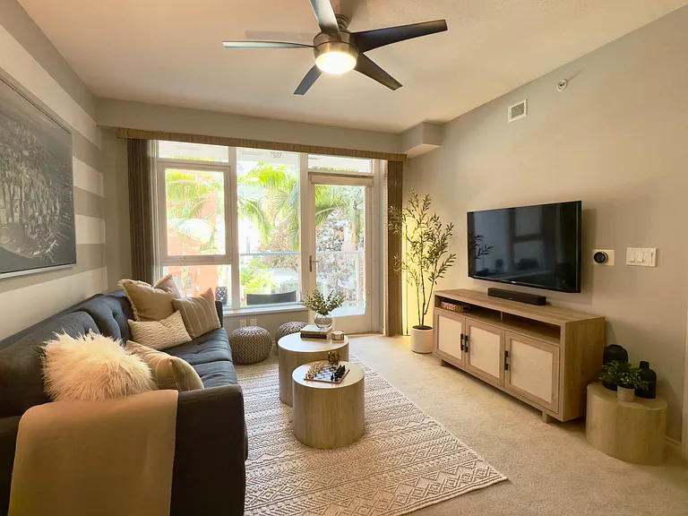 1431 Pacific Hwy — Photo 1