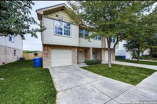 13607 Woodstone Way Photo 1