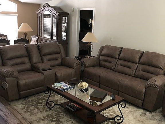 4th image of 452 Kingslake Dr