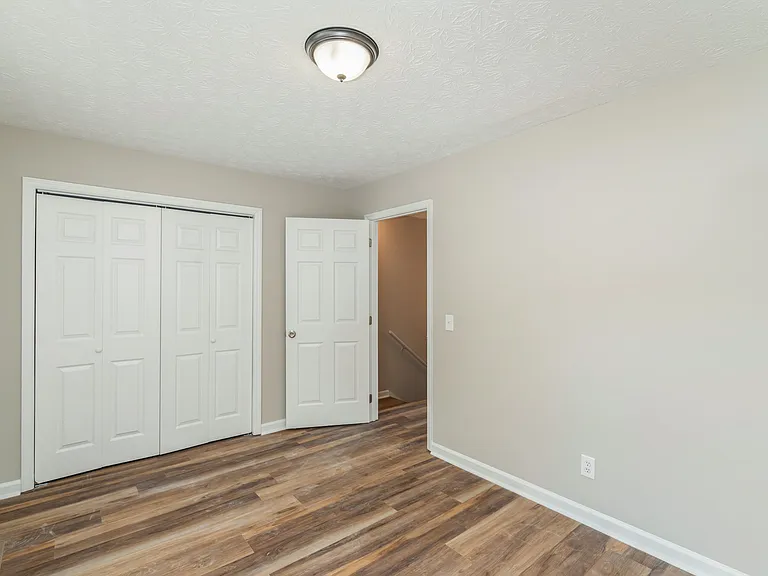 1210 Pin Oak Dr — Photo 11