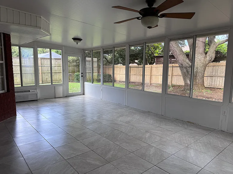 1113 Crane Cove Blvd — Photo 16