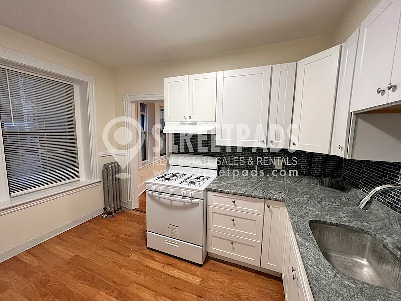885 Mass Ave — Photo 4