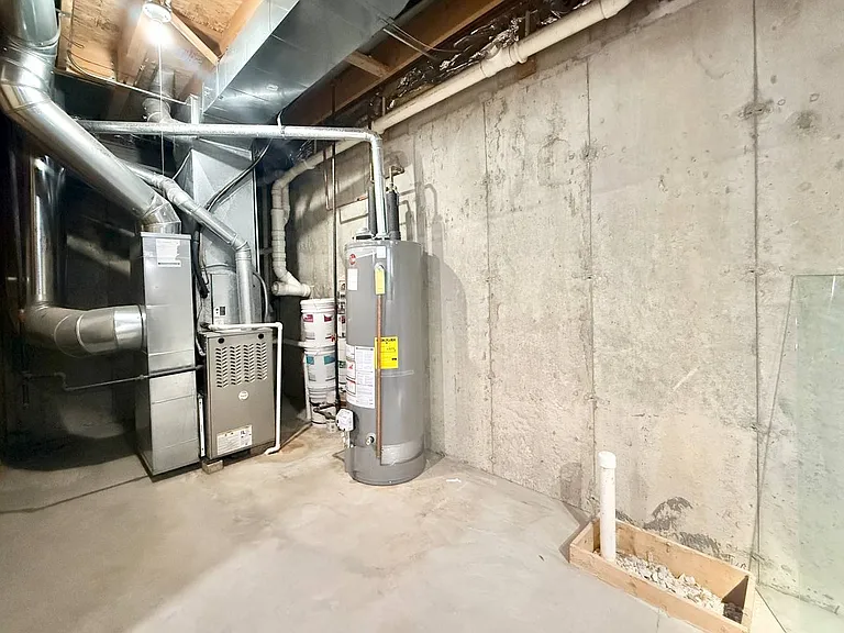 930 Case St — Photo 19