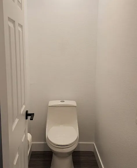272 Augustine Way #B — Photo 16