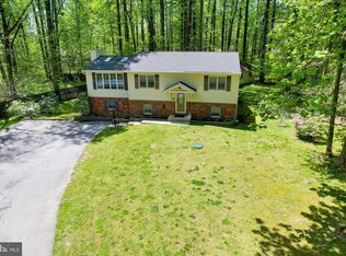 8812 Paris Estates Ct, Owings, MD 20736