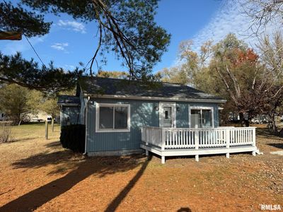 809 N 4th St, Oquawka, IL, 61469