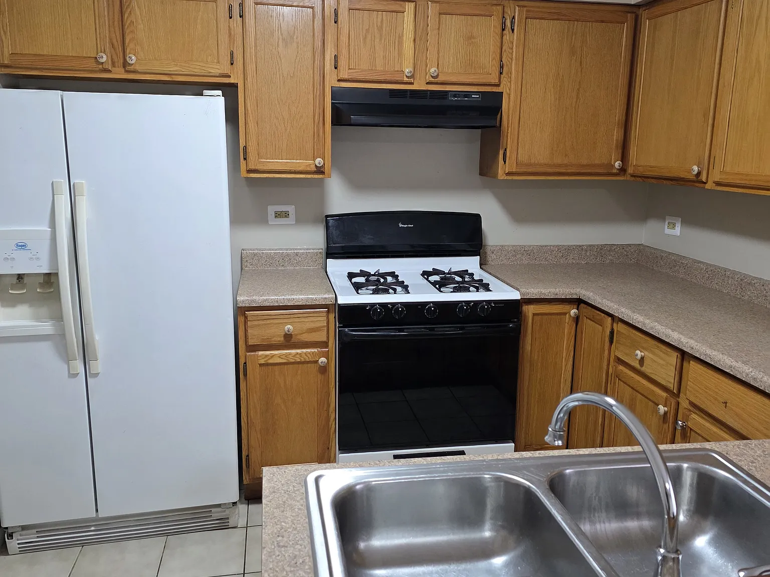 3 bed, 2.5 bath, 1314 sqft, $2,495 — Photo 3