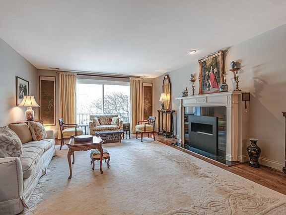 2nd image of 140 Franklin Pl E APT 104