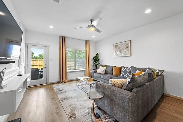12600 Fleet River Rd — Photo 4