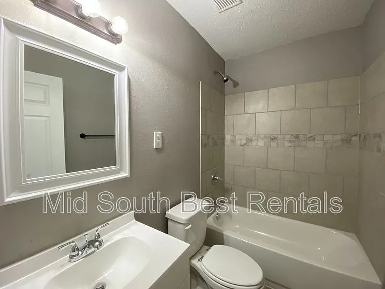 1123 Haynes St — Photo 5