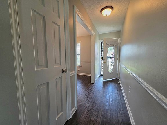 4th image of 2565 Lakeside Dr
