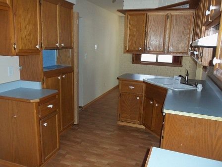 4th image of 3835 E Armour Ave