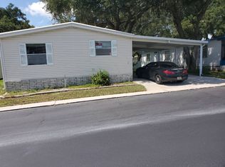 15703 Lakeshore Villa Loop, Tampa, FL 33613