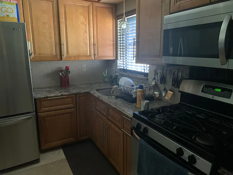 NW 44th Ave — Photo 9