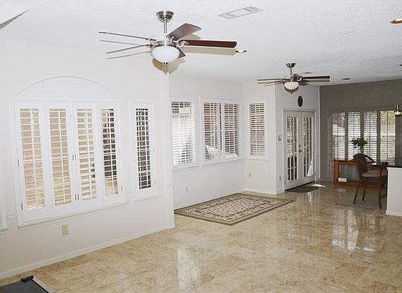 4th image of 410 Sheridan Trl