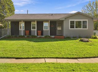 417 NE 6th St, Ankeny, IA 50021