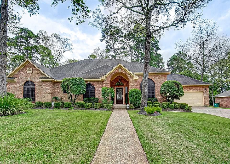 1st image of 23 Royal Dalton Cir