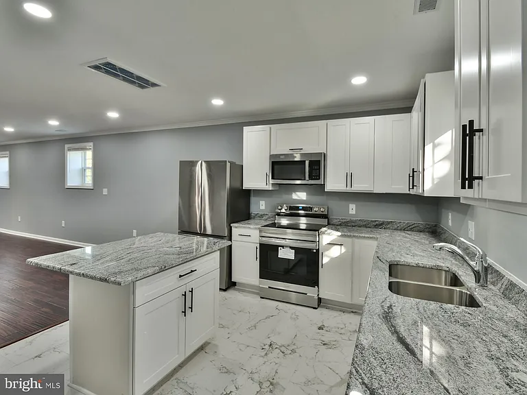 3801 Portal Ave — Photo 9