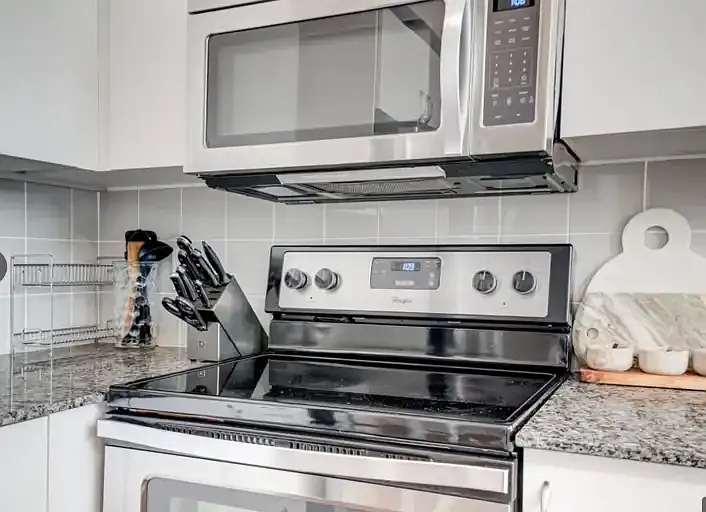 2230 Lake Shore Blvd W #204 — Photo 7