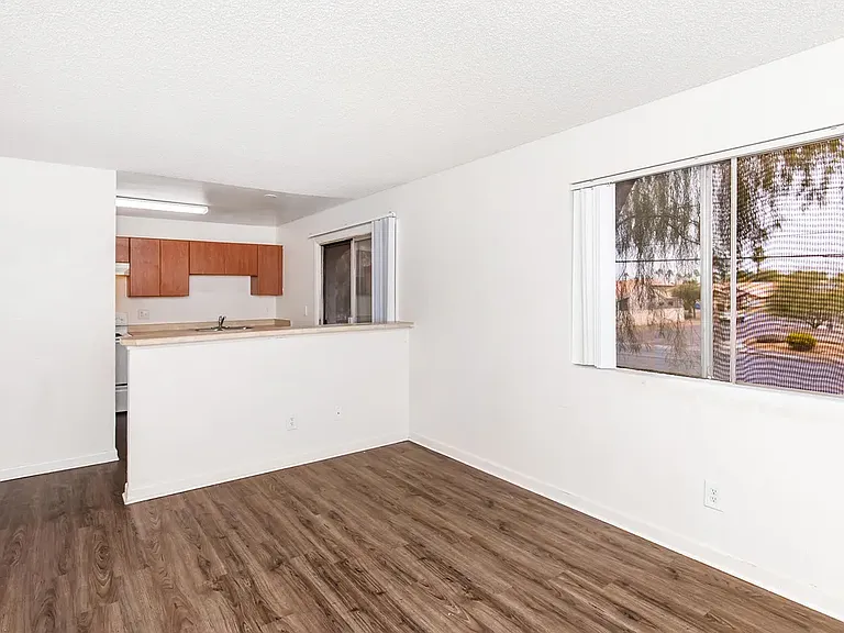 Crystal Pointe — Photo 23