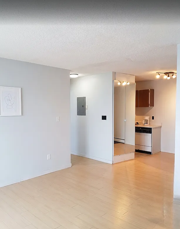 10 bed, 700 sqft, $1,995 — Photo 4