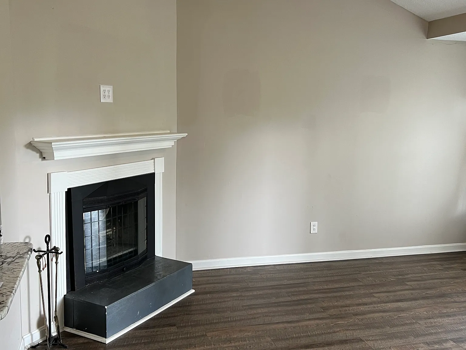 3 bed, 1200 sqft, $1,900 — Photo 3