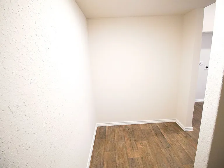 472 Desert Willow — Photo 36