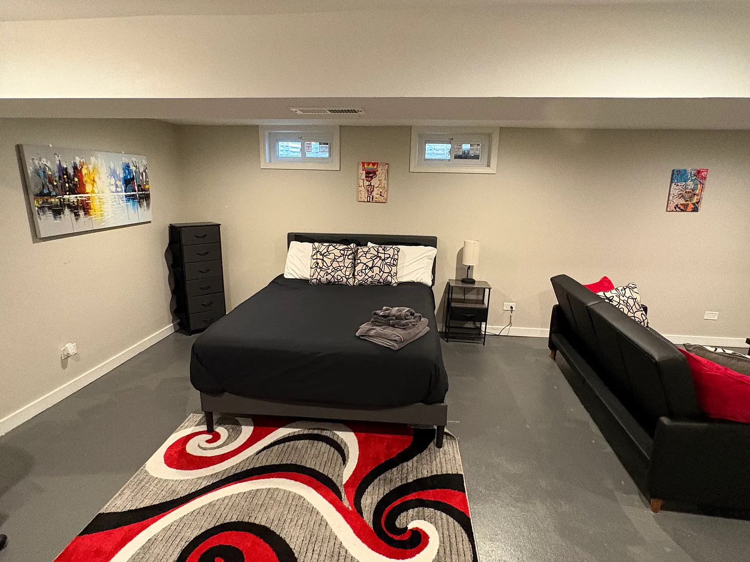 3 bed, 1.5 bath, $2,500 — Photo 4