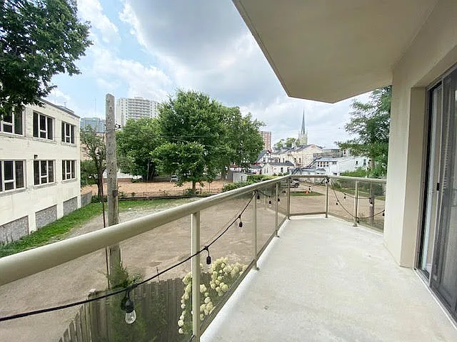435 Colborne St — Photo 9