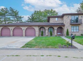 220 Pine Dale Dr, Swansea, IL