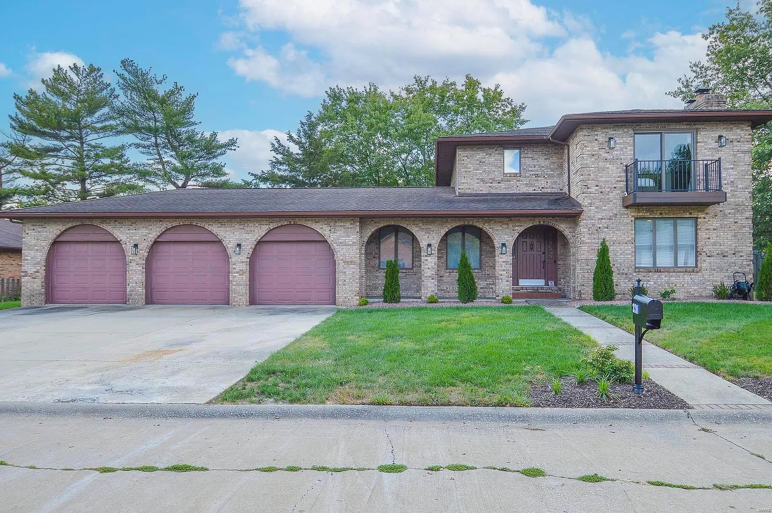 220 Pine Dale Dr photo 1