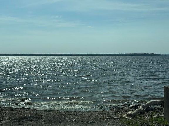 2nd image of 487 Country Club Road