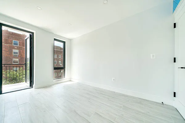 Rented by Sterling Realty Solution Inc | media 20