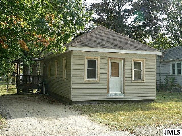 1st image of 111 Adams St