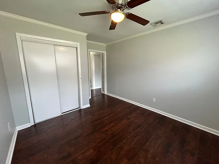 1603 Anita St — Photo 7