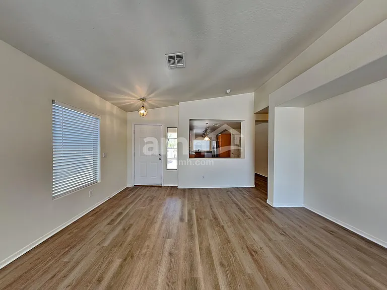 11837 W Flanagan St — Photo 6