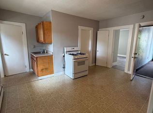 207 Glen St #209, New Britain, CT 06051