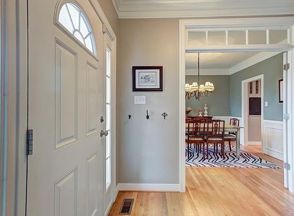 5th image of 10849 Willow Hill Ct